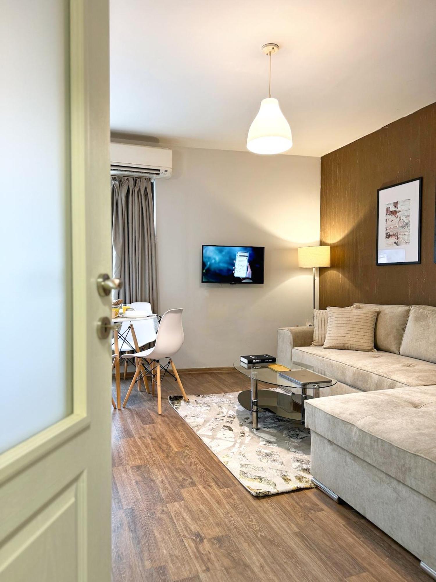 Top Centre Plovdiv Apt. With Parking For 4 Guests Экстерьер фото